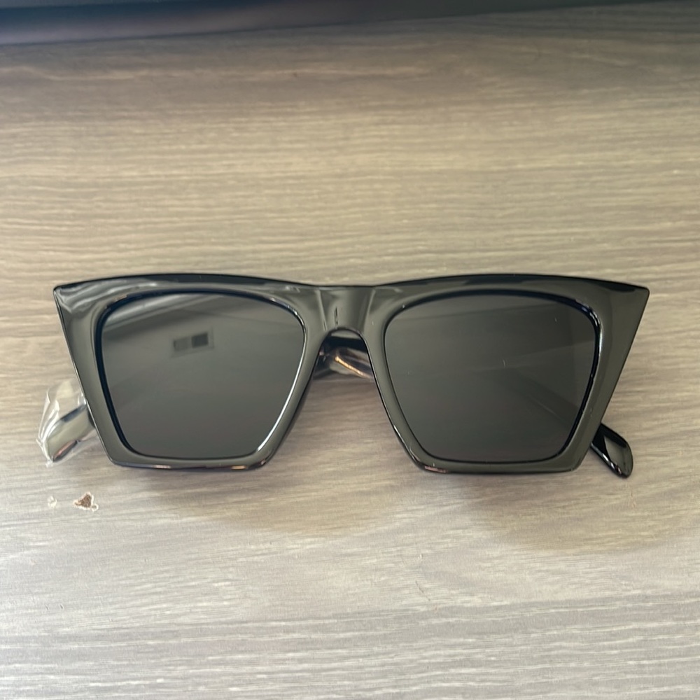 **NWT** Vintage Oversized Cat-eye Style Square Sun Glasses for Women - Picture 2 of 7